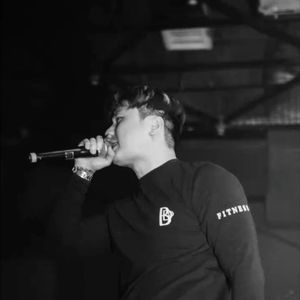 高潮喷水在线免费观看
